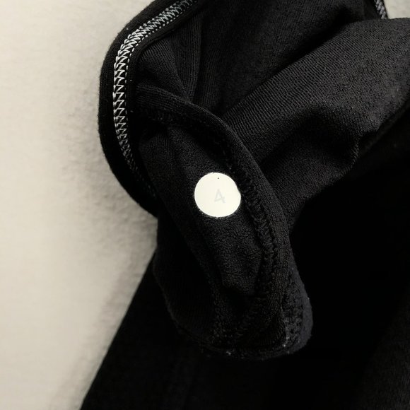 LULULEMON Womens Black Sleeveless Built In Bra Racerback Activewear Tank Top 4 - Picture 6 of 7